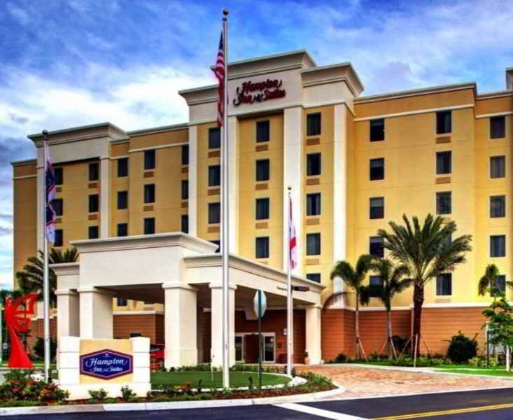 West Dixie Bend Hampton Inn And Suites Coconut Creek מראה חיצוני תמונה